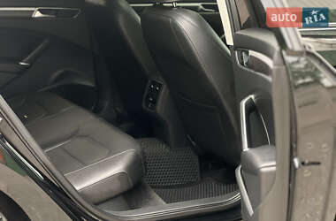 Седан Volkswagen Passat 2016 в 