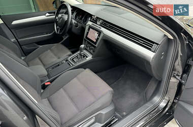 Седан Volkswagen Passat 2018 в 