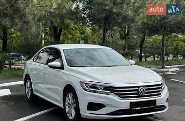 Седан Volkswagen Passat 2021 в 