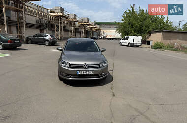 Седан Volkswagen Passat 2014 в Кривом Роге