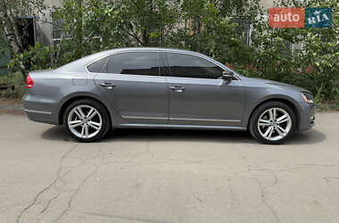 Седан Volkswagen Passat 2013 в 