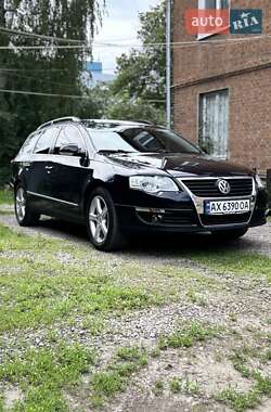 Седан Volkswagen Passat 2010 в 