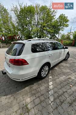 Универсал Volkswagen Passat 2012 в 