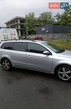 Универсал Volkswagen Passat 2013 в 