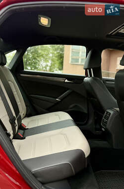 Седан Volkswagen Passat 2022 в 