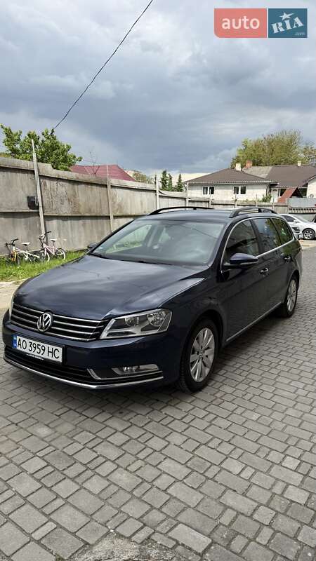 Универсал Volkswagen Passat 2013 в 