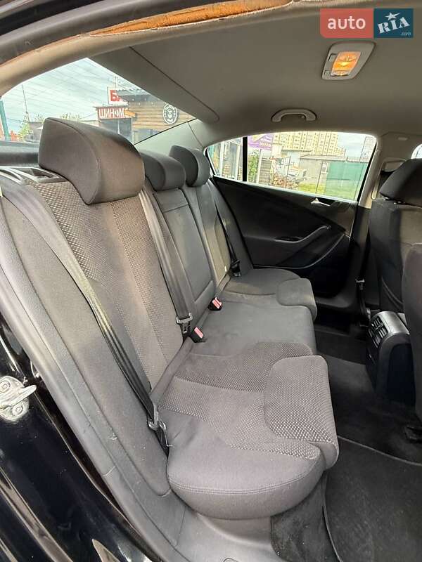 Седан Volkswagen Passat 2005 в Киеве