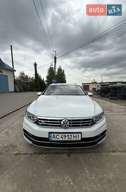 Универсал Volkswagen Passat 2017 в Нововолынске