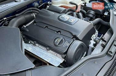 Седан Volkswagen Passat 2004 в 