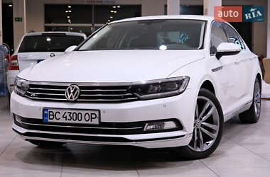 Седан Volkswagen Passat 2015 в Дрогобыче