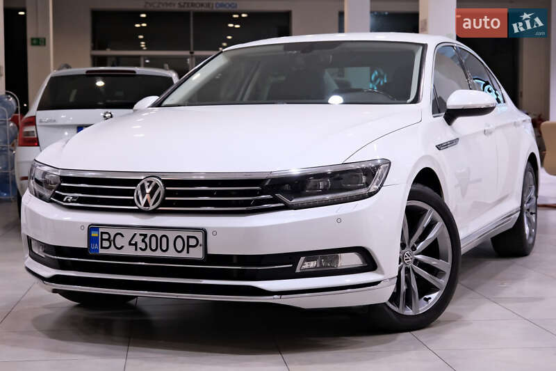 Седан Volkswagen Passat 2015 в 