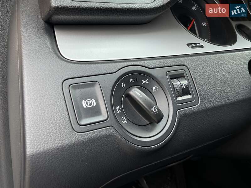Універсал Volkswagen Passat 2008 в Вінниці