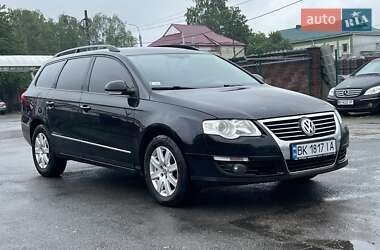 Універсал Volkswagen Passat 2008 в Рівному