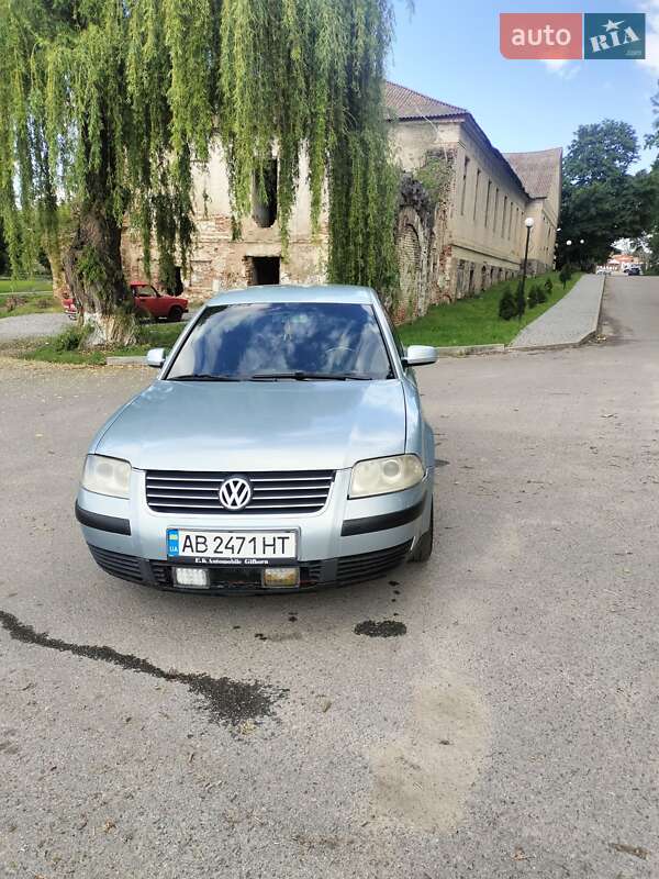 Седан Volkswagen Passat 2001 в Дашеві