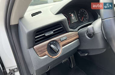 Седан Volkswagen Passat 2020 в 