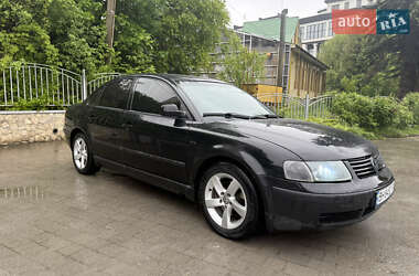 Седан Volkswagen Passat 1999 в 