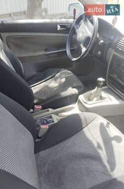 Универсал Volkswagen Passat 2000 в 