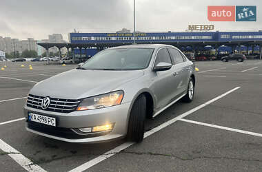 Седан Volkswagen Passat 2012 в Киеве