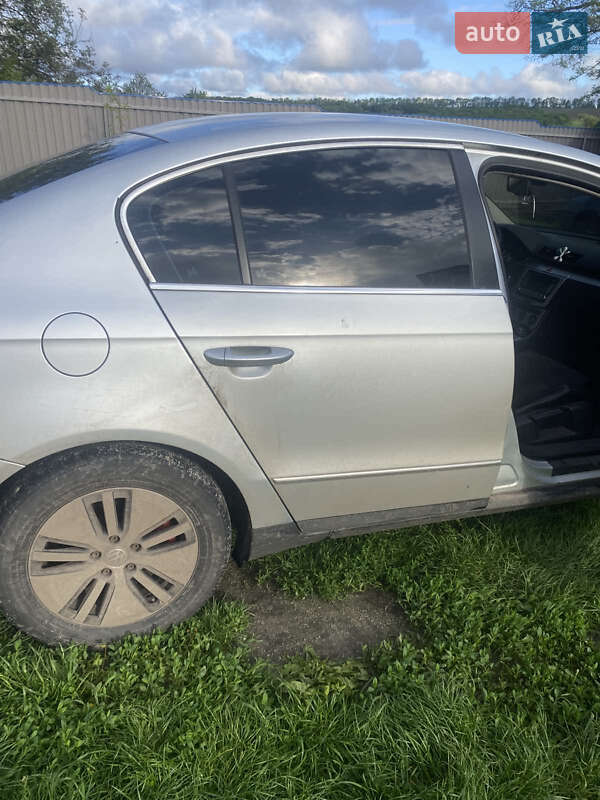 Седан Volkswagen Passat 2007 в Лысянке