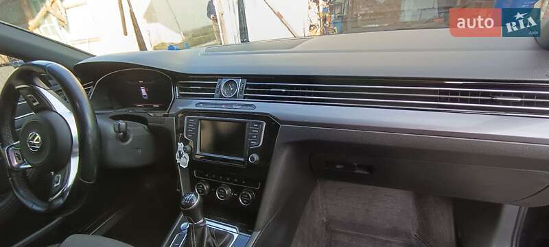 Универсал Volkswagen Passat 2016 в Звягеле