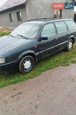 Универсал Volkswagen Passat 1993 в Шепетовке