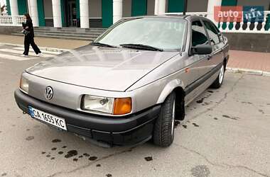 Седан Volkswagen Passat 1992 в Черкасах