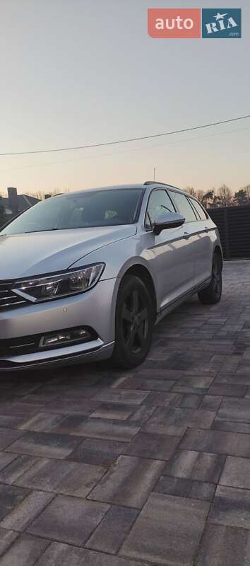 Універсал Volkswagen Passat 2018 в Рівному