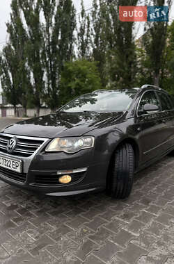 Универсал Volkswagen Passat 2010 в 