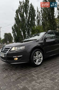 Универсал Volkswagen Passat 2010 в 