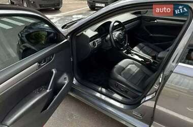 Седан Volkswagen Passat 2020 в 