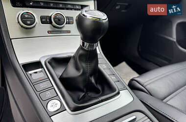 Универсал Volkswagen Passat 2012 в 