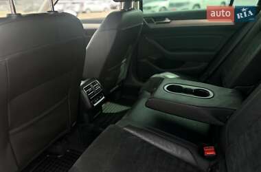 Універсал Volkswagen Passat 2015 в 