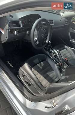 Седан Volkswagen Passat 2015 в 