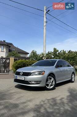 Седан Volkswagen Passat 2015 в Кропивницком