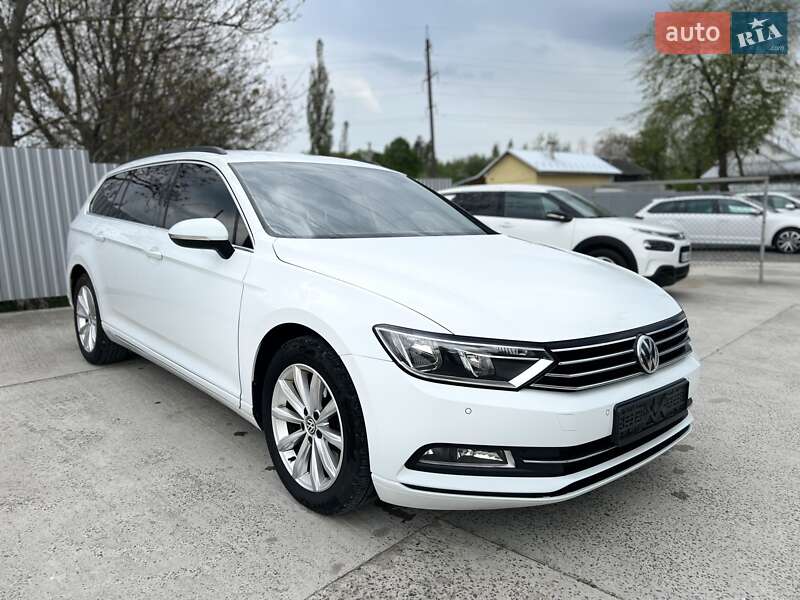 Универсал Volkswagen Passat 2017 в Дрогобыче