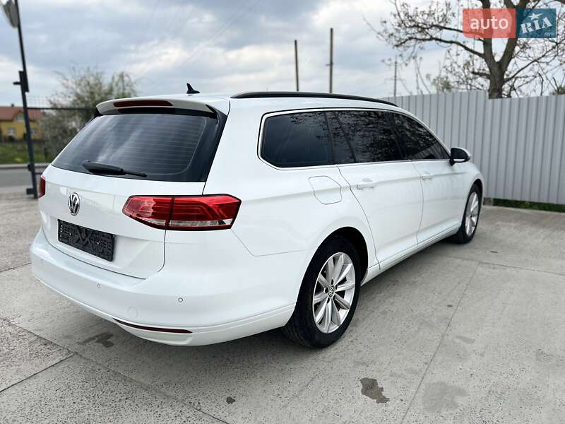 Универсал Volkswagen Passat 2017 в Дрогобыче