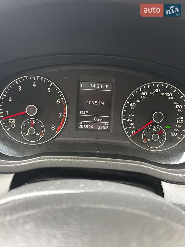 Седан Volkswagen Passat 2012 в Броварах