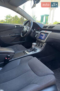 Седан Volkswagen Passat 2006 в 