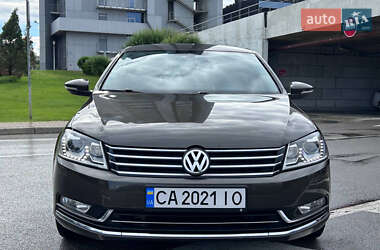 Седан Volkswagen Passat 2013 в 