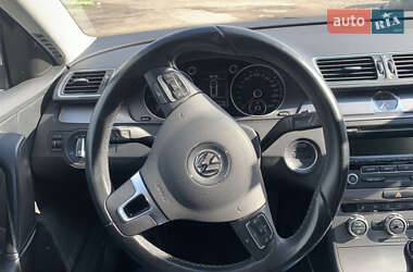 Универсал Volkswagen Passat 2013 в 