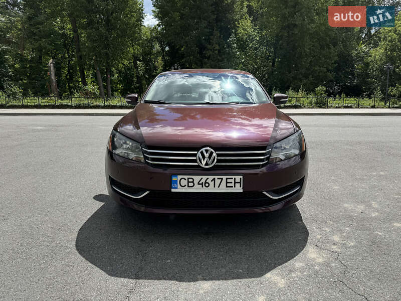 Седан Volkswagen Passat 2012 в Чернигове