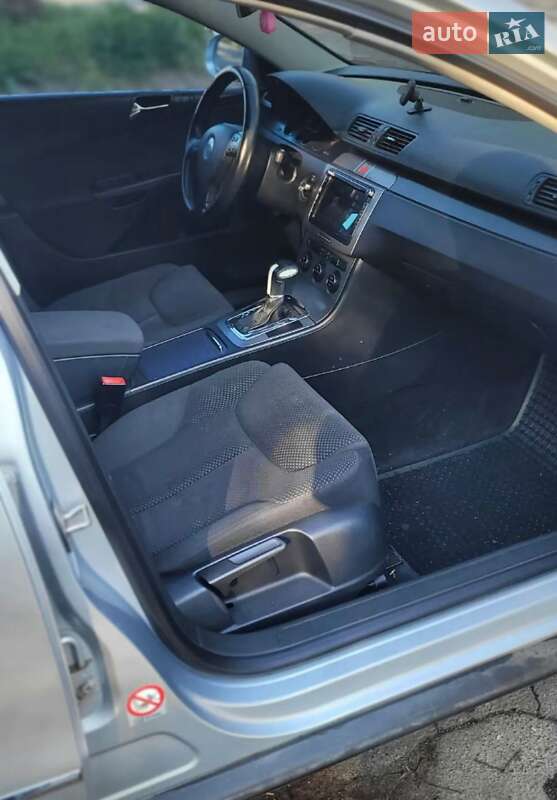 Седан Volkswagen Passat 2005 в Хмельницком