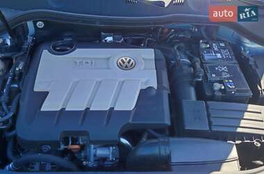 Универсал Volkswagen Passat 2009 в 