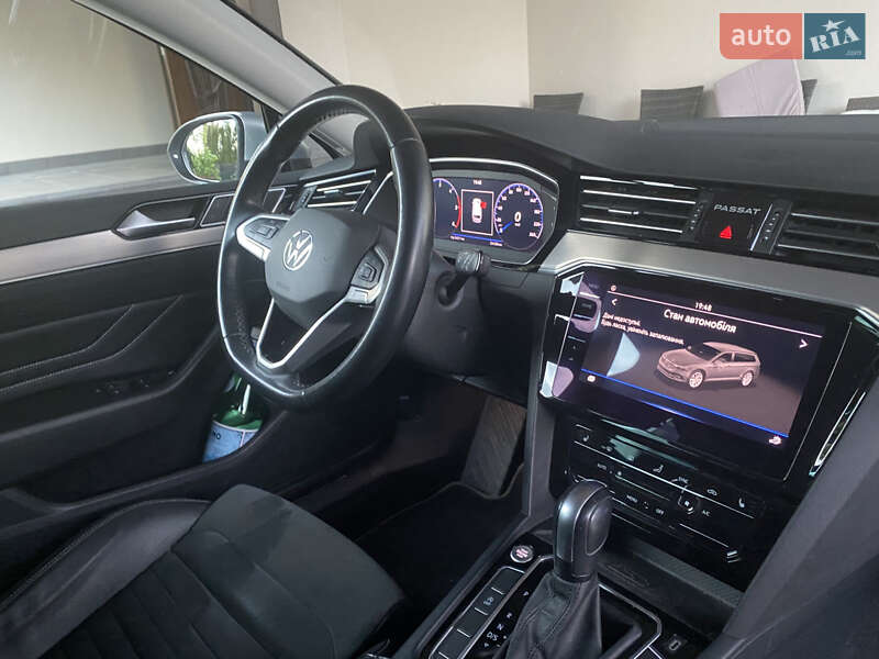 Универсал Volkswagen Passat 2021 в Киеве