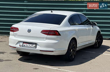 Седан Volkswagen Passat 2018 в 