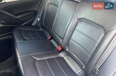 Седан Volkswagen Passat 2012 в 