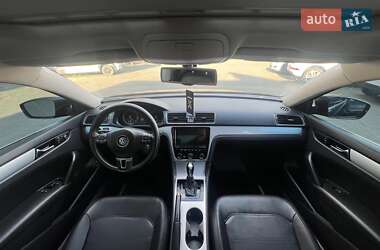 Седан Volkswagen Passat 2012 в 