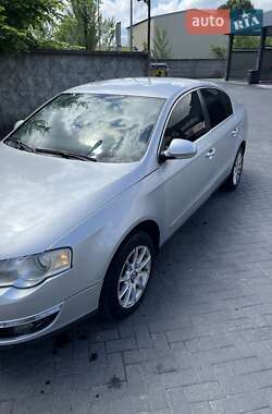 Седан Volkswagen Passat 2008 в 