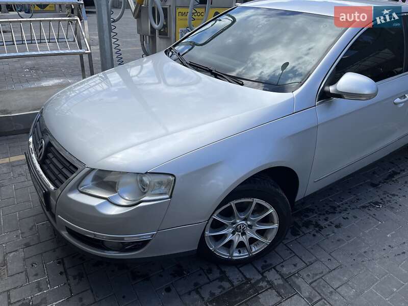 Седан Volkswagen Passat 2008 в 