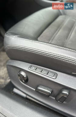 Седан Volkswagen Passat 2012 в 